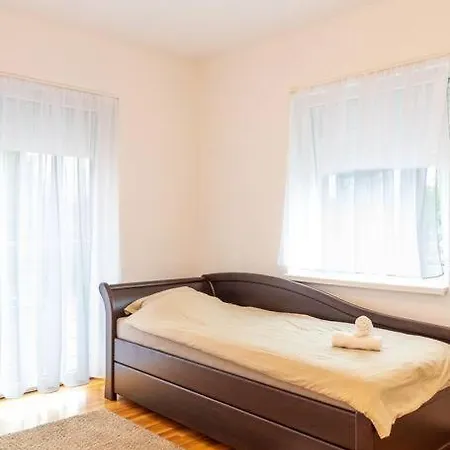 Royalux Zemun Residences * Beograd