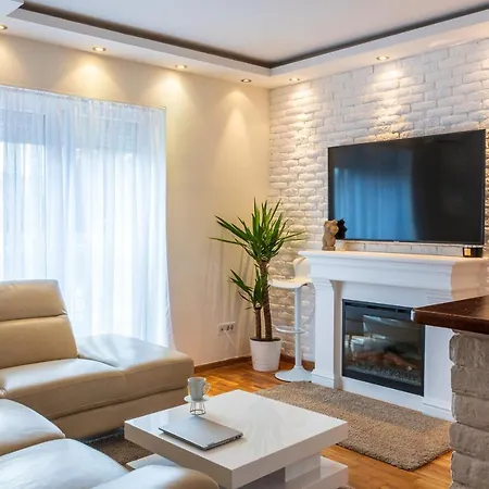 Royalux Zemun Residences Lejlighed Beograd